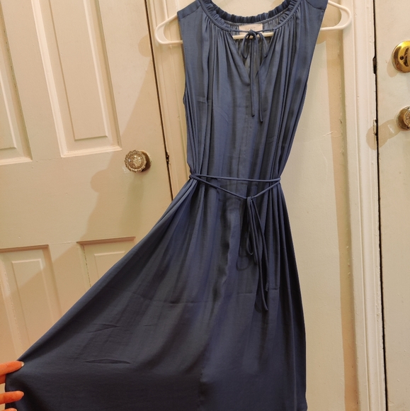 Loft satin blue dress - Picture 10 of 10